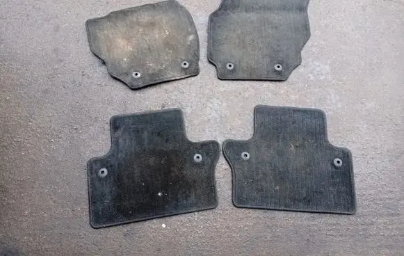Volvo XC70 Car floor mat set 