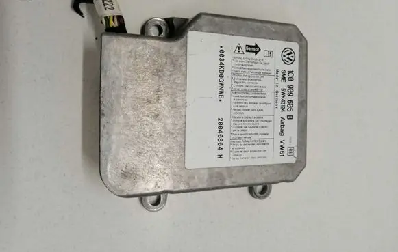 Volkswagen PASSAT B5.5 Airbag control unit/module 1C0909605B