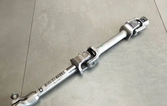 Volkswagen Amarok II Steering column universal joint MB3C3F751BC