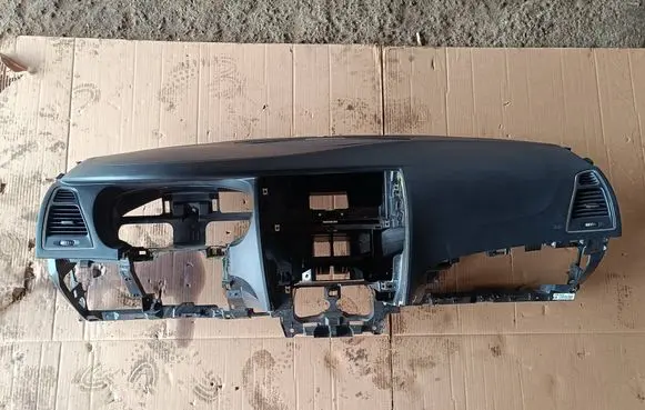 Renault Latitude (L70) Dashboard