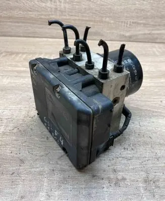 Volkswagen Golf IV ABS Pump 1J0907379G 1J0614117C