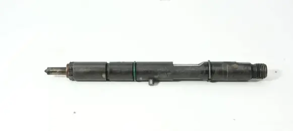 Audi A4 S4 B5 8D Fuel injector 059130201E