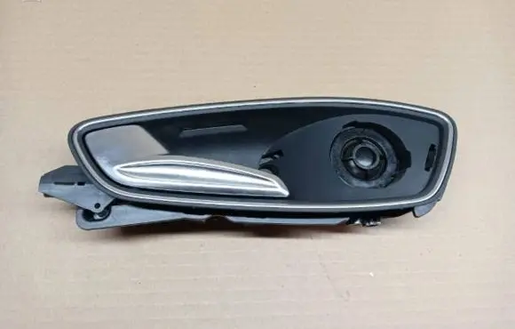 Audi A1 Rear door interior handle 8X4839019C 121612 01021077003