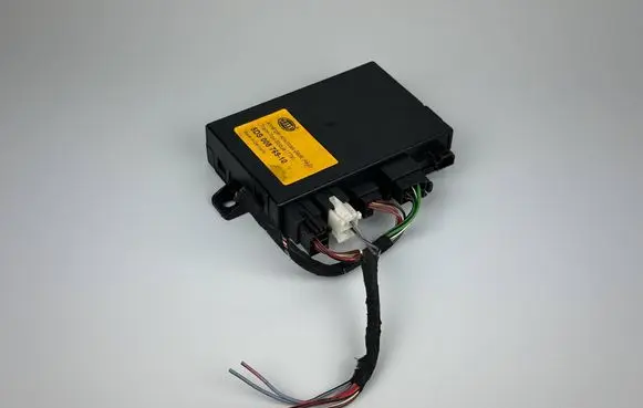 Mercedes-Benz C W203 Tow bar trailer control unit/module 5DS00876910 5DS008769