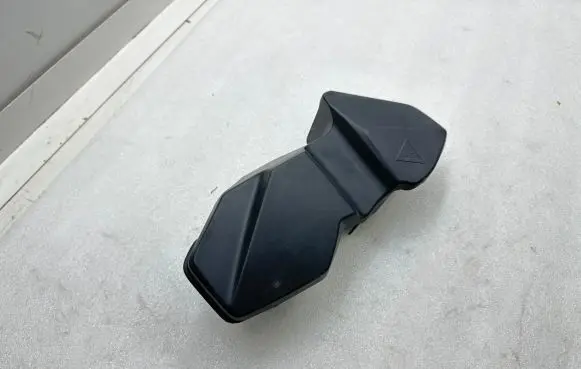 BMW 3 G20 G21 Fuse box cover 8599279 1290 10055913