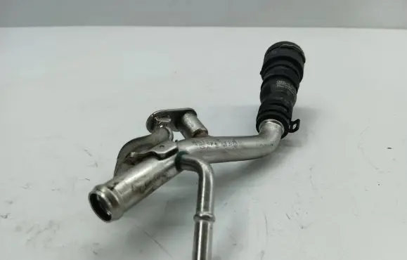 Audi A3 8Y Engine coolant pipe/hose 05L121157AK