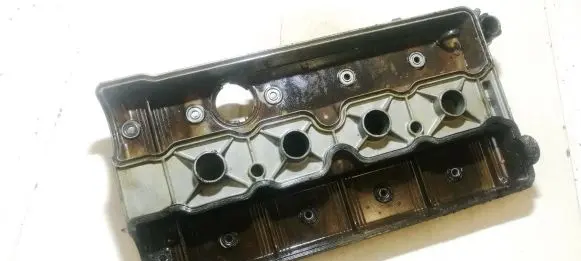 Opel Vectra B Rocker cam cover 9112201