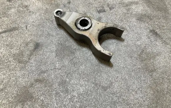 Toyota Hilux (AN10, AN20, AN30) Fuel Injector clamp holder