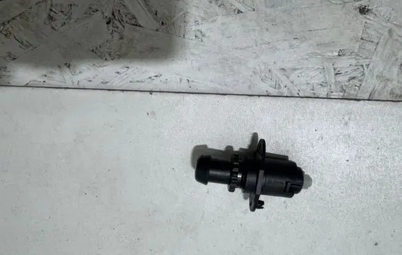 BMW 4 F32 F33 Loading door check strap stopper 7320473 51197310 51247320473