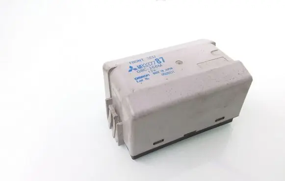 Mitsubishi Pajero Other control units/modules MR337787 G8C256M