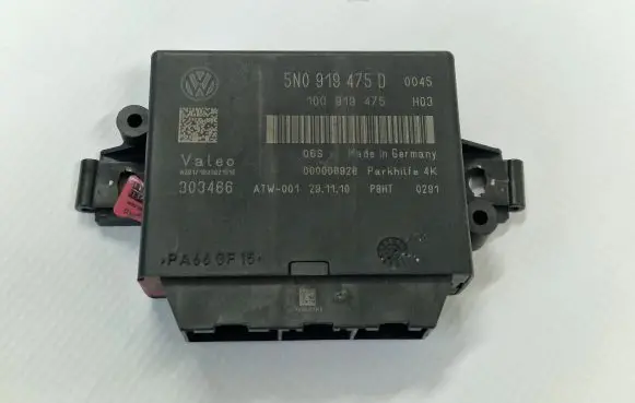 Volkswagen Touran II Parking PDC control unit/module 5N0919475D 1Q0919475
