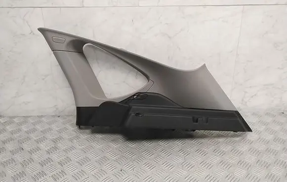 BMW 2 F45 Tailgate/trunk side cover trim 108965