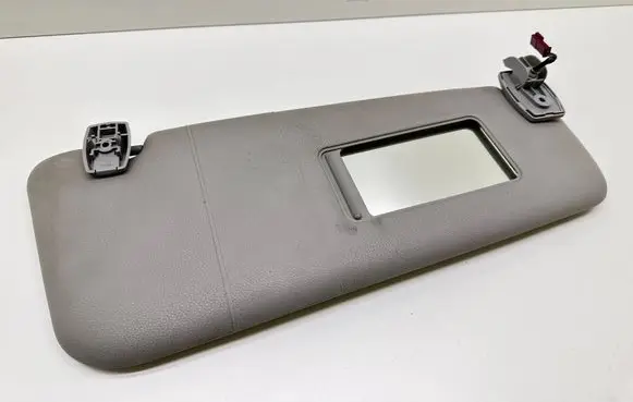 BMW 5 E60 E61 Sun visor 7066650