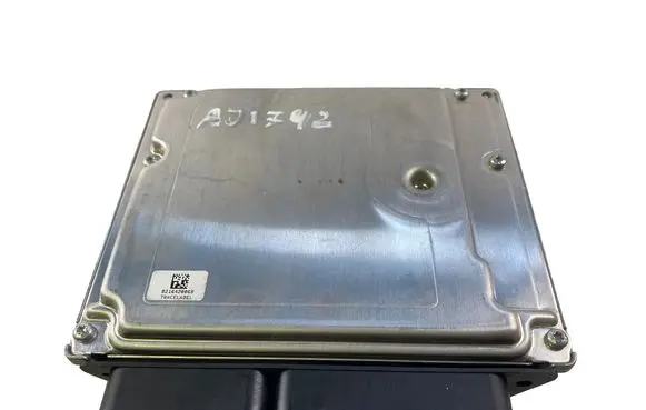 BMW 3 E90 E91 Engine control unit/module 8506438 0281016110