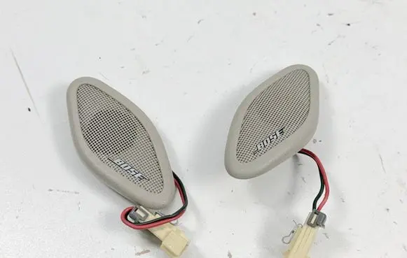 Cadillac Escalade Front door speaker 15186674