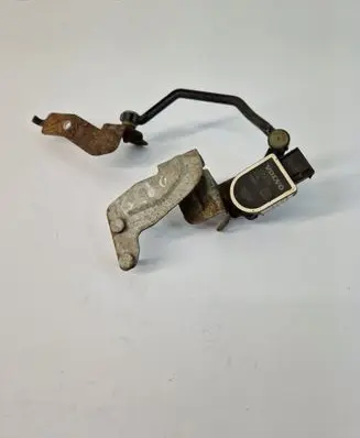 Volvo V40 Front height sensor lever 31258179