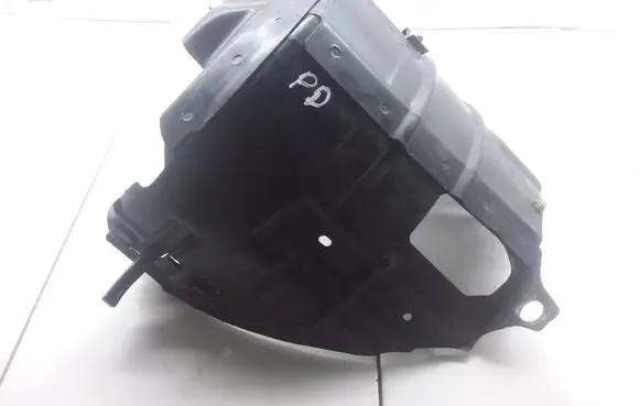Volkswagen New Beetle Headlight/headlamp mounting bracket 1C0806654