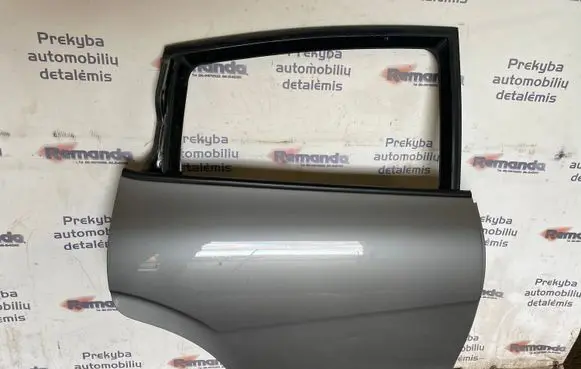 Seat Leon (1P) Rear door