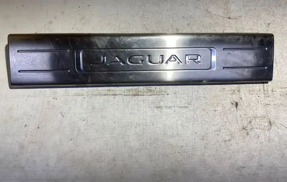 Jaguar XJ X351 Front sill trim cover AW9313201