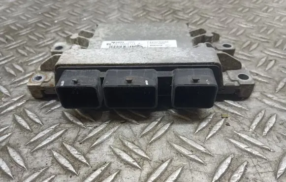 Renault Modus Engine control unit/module S120202114