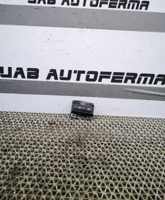 Nissan Qashqai Other switches/knobs/shifts 41204C