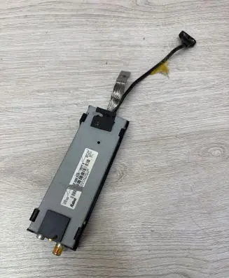 Cadillac SRX Aerial antenna amplifier 25757629 EUR12277A