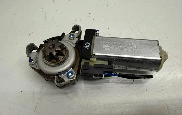 Tesla Model X Seat adjustment motor 