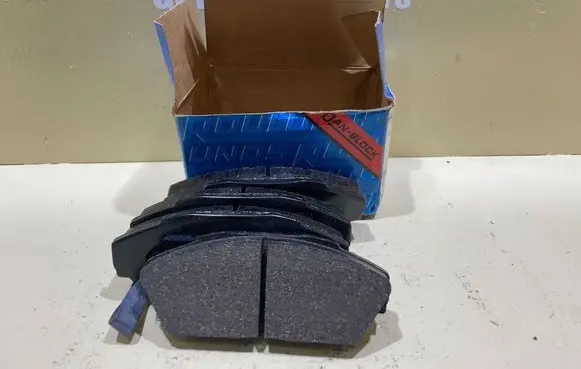 Honda Accord Brake pads (front) 472381