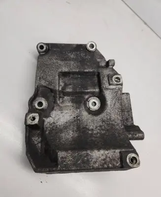 Volkswagen PASSAT B5.5 A/C compressor mount bracket 038260885