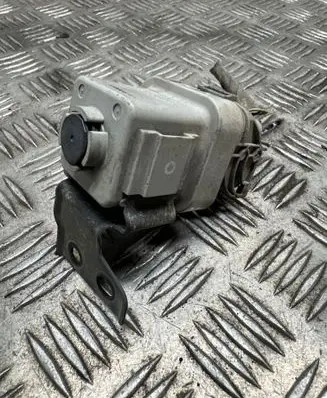 KIA Sorento Glow plug pre-heat relay 368302F360
