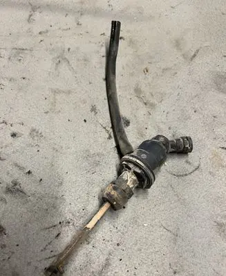 Renault Scenic II - Grand scenic II Clutch master cylinder