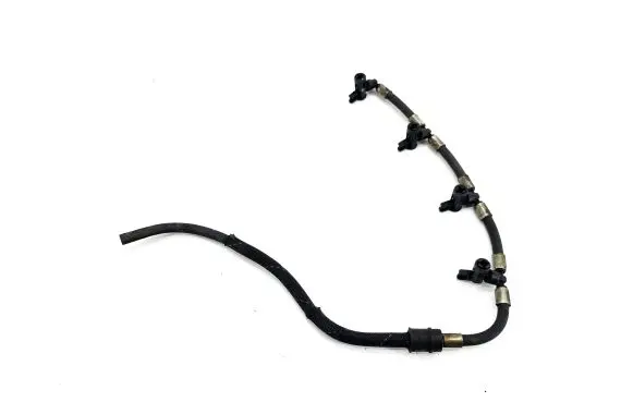 Opel Insignia A Fuel injector supply line/pipe 