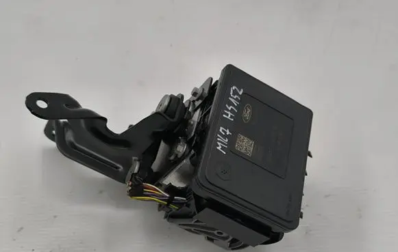 Ford Fiesta ABS Pump D1B1-2C013-BC