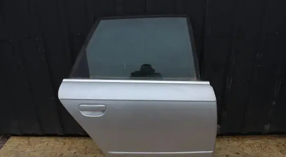 Audi A6 S6 C6 4F Rear door