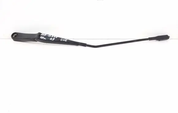 Mercedes-Benz B W245 Front wiper blade arm A1698200140