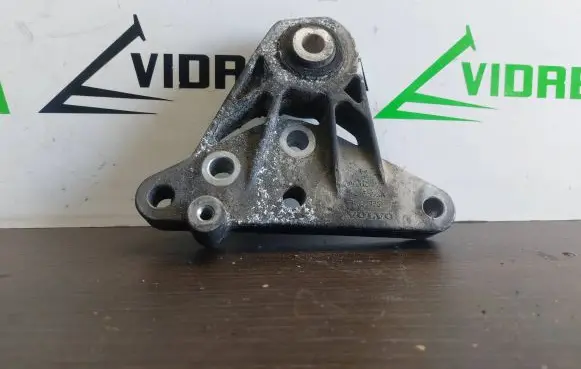 Volvo V60 Engine mounting bracket 2203100