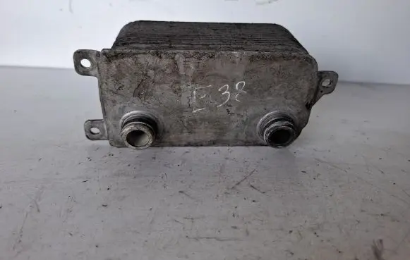 Engine oil radiator