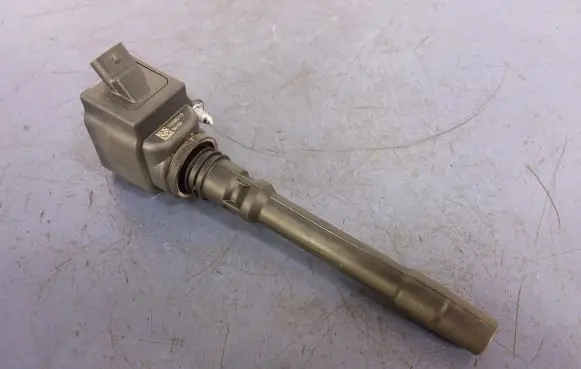 BMW X7 G07 High voltage ignition coil 8692611