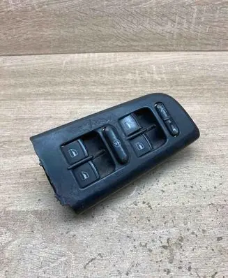 Volkswagen Golf IV Electric window control switch 1J4959857 F005S00011