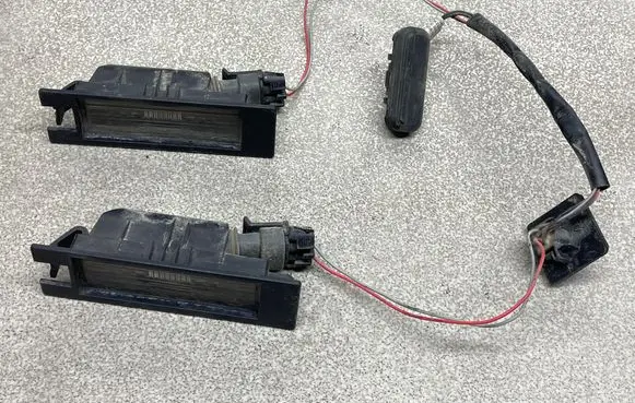 Opel Insignia A Tailgate opening switch 13422269