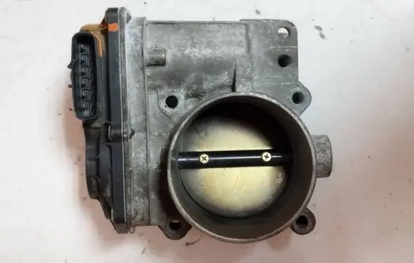 Volvo S40 Throttle valve 8677694 00251 5F140540