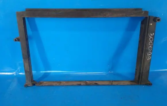 Volvo XC90 Radiator support slam panel 30730523