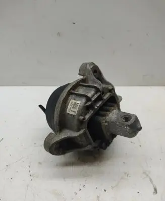 BMW 5 F10 F11 Engine mount bracket 678026301