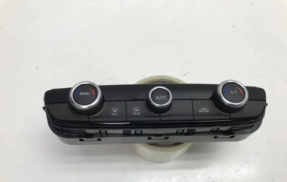 Opel Mokka B Climate control unit 9842665880