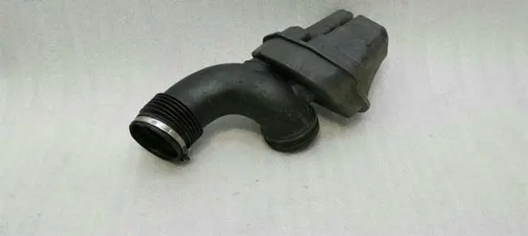 BMW Z4 E85 E86 Air intake duct part 7546115