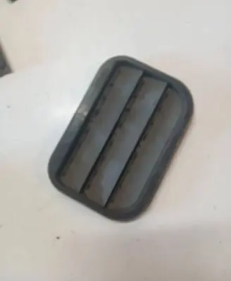 Volvo V70 Quarter panel pressure vent 31250723