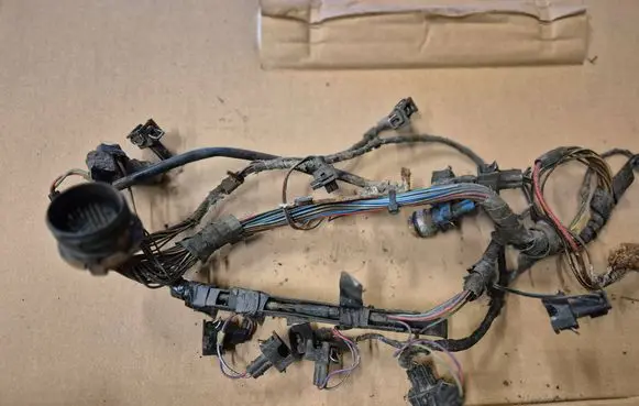 Volkswagen Golf III Engine installation wiring loom 1h0906