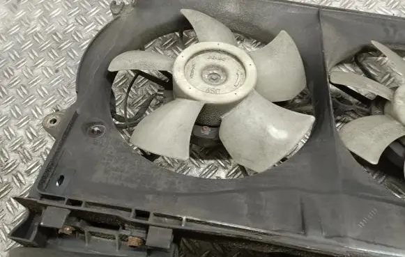 Toyota Avensis T250 Fan set 