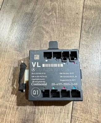 Mercedes-Benz C W204 Door control unit/module A2049025402 A2049001206 A2128203926
