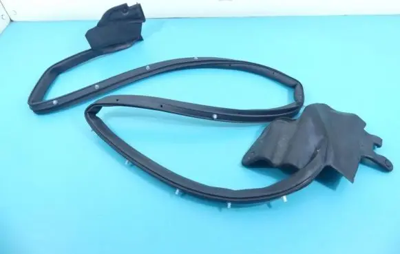 Front door rubber seal
